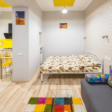 On Pekarska Street зі світлом! Apartament *